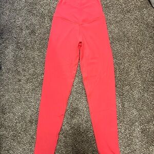 Woman’s Peach Leggings